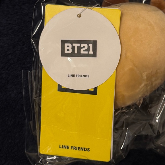 OFFICIAL BT21 Baby Shooky Plushie Keychain Stuffed Plush | BTS x Line Friends - Picture 4 of 5